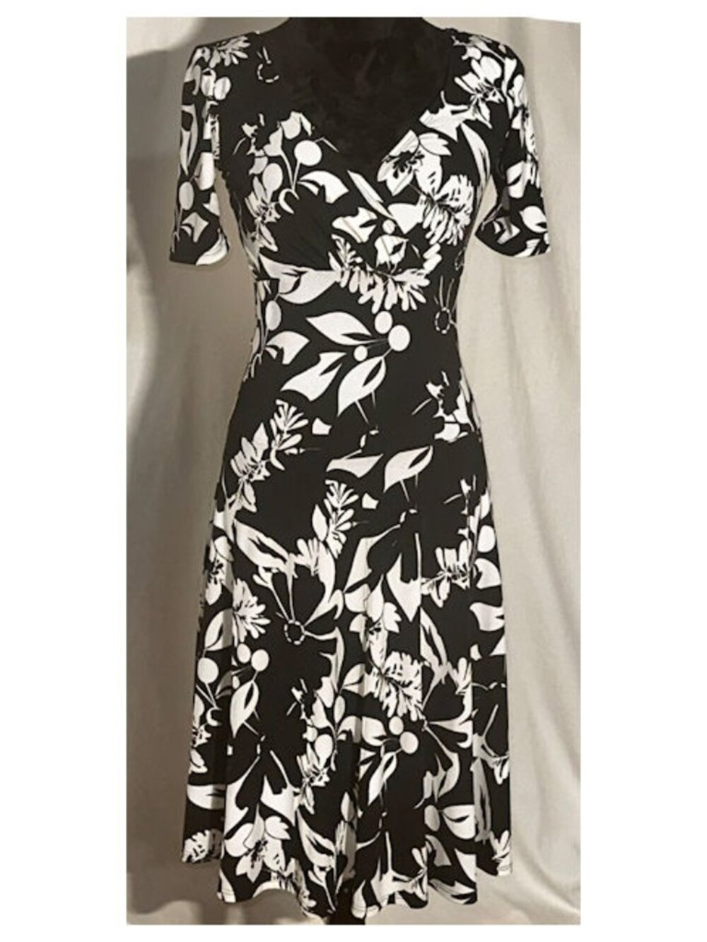 Maurices Black and White Floral Dress, Small